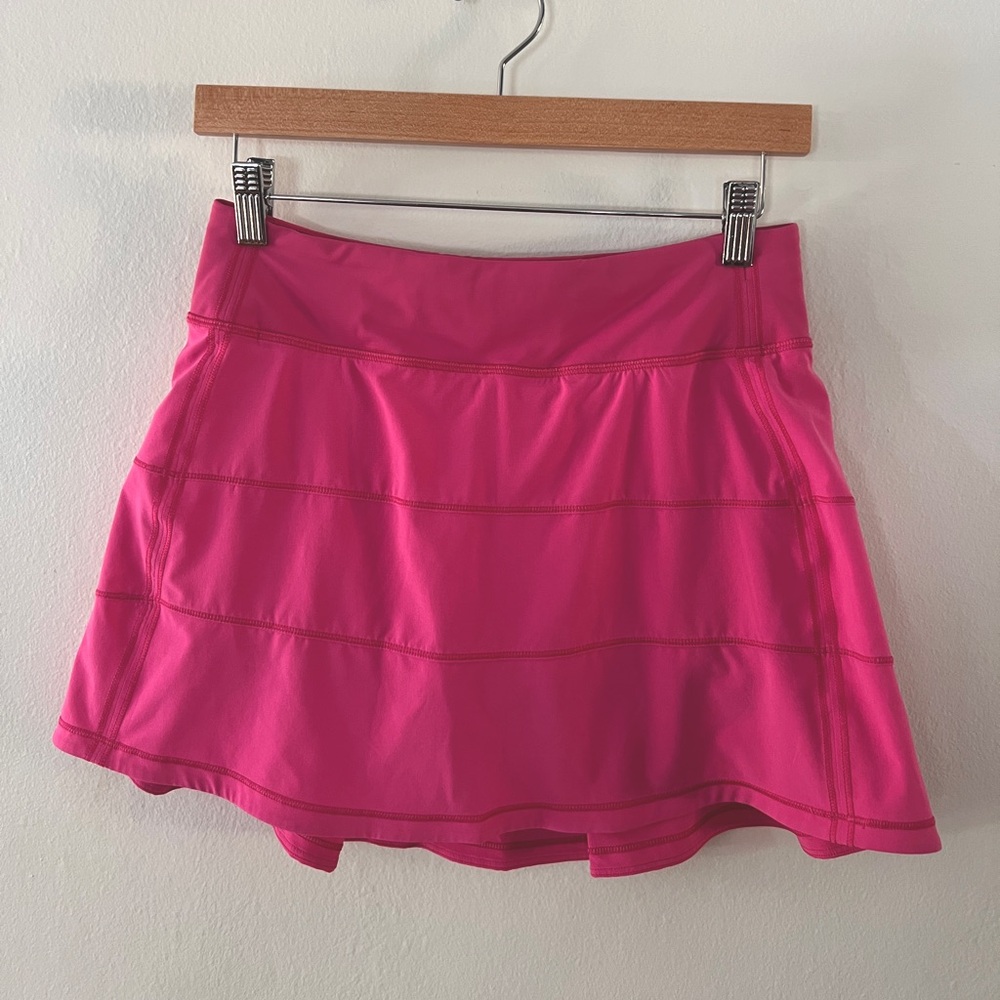 Lululemon Pace Rival hot pink tennis skirt Size Small EUC